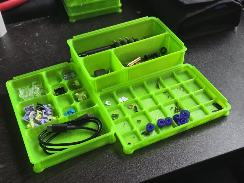 Stackable project tray